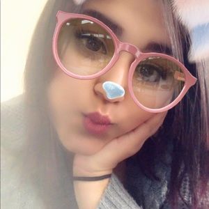 Meet your Posher, Mayra